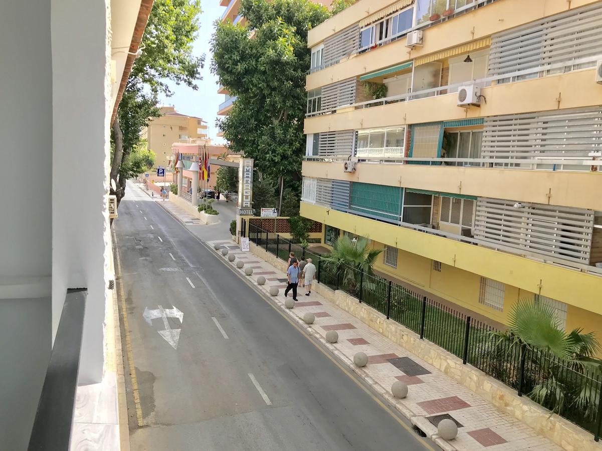Zenmarina 614 Playa Carihuela Apartment Торемолинос Екстериор снимка
